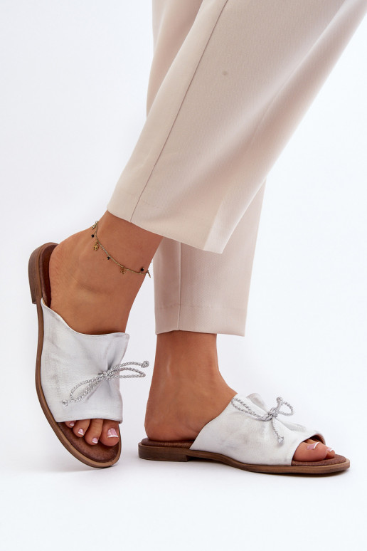 Zazoo 2659 Chinelos de couro Feminino cor prata Zazoo 2659 Chinelos de couro Feminino cor prata