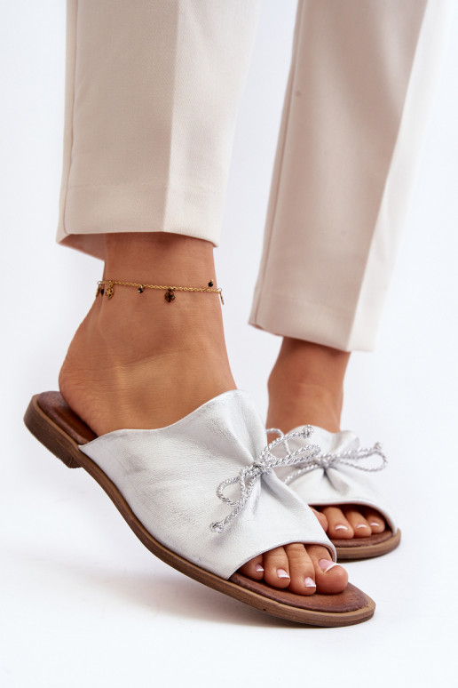 Zazoo 2659 Chinelos de couro Feminino cor prata Zazoo 2659 Chinelos de couro Feminino cor prata