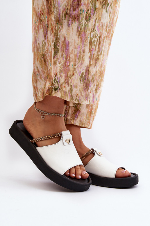 Zazoo 2896 Chinelos femininos Pele cor branca Zazoo 2896 Chinelos femininos Pele cor branca