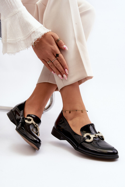 Zazoo 2880 Feminino Mocassins com efeito verniz com enfeites cor preta Zazoo 2880 Feminino Mocassins com efeito verniz com enfeites cor preta