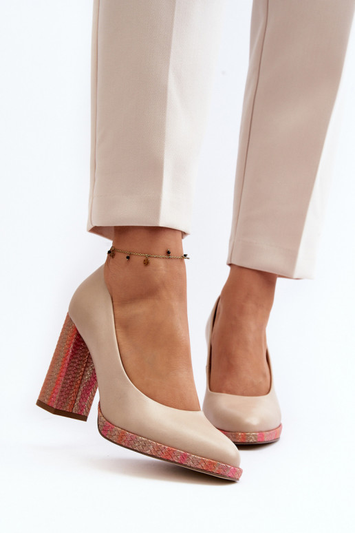 Sapato com salto Laura Messi 2746 cor de marfim Sapato com salto Laura Messi 2746 cor de marfim
