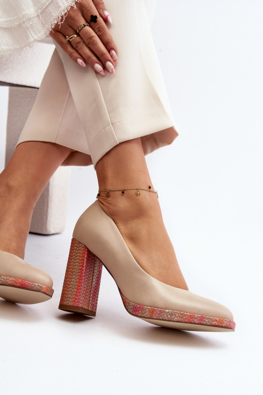 Sapato com salto Laura Messi 2746 cor de marfim Sapato com salto Laura Messi 2746 cor de marfim