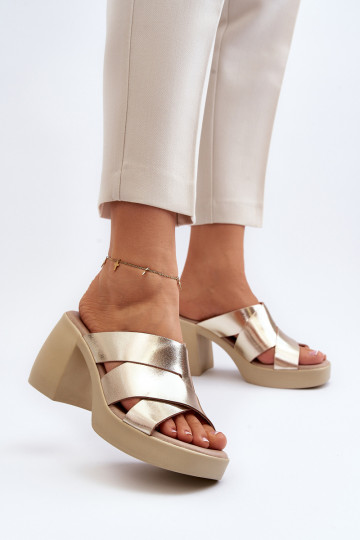 Chinelo de couro Zazoo 40373 cor dourada