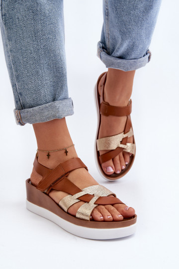 Sandália feminina Zazoo 40397 com plataforma cor marrom