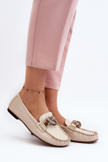 Mocassins de couro feminino com ornamentos Laura Messi 2761 cor marfim 2