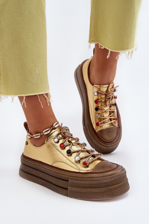 Sapatos femininos com uma plataforma GOE NN2N4055 cor dourada Sapatos femininos com uma plataforma GOE NN2N4055 cor dourada