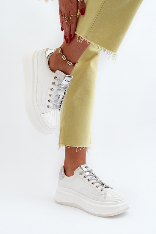 Pele À modalo de tênis Feminino com uma plataforma GOE NN2N4033 cor branca Pele À modalo de tênis Feminino com uma plataforma GOE NN2N4033 cor branca