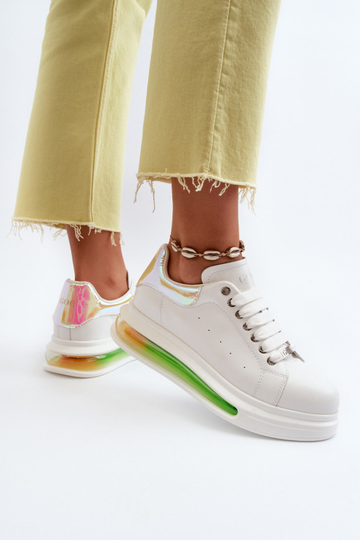 À modalo de tênis Feminino Pele GOE NN2N4029 cor branca À modalo de tênis Feminino Pele GOE NN2N4029 cor branca