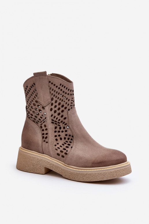 Zazoo 3470 Sapatos de camurça Feminino com salto largo com elementos abertos cor capuccino Zazoo 3470 Sapatos de camurça Feminino com salto largo com elementos abertos cor capuccino