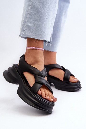 Sandálias femininas Feminino com solas maciças da moda cor preta GOE NN2N4106