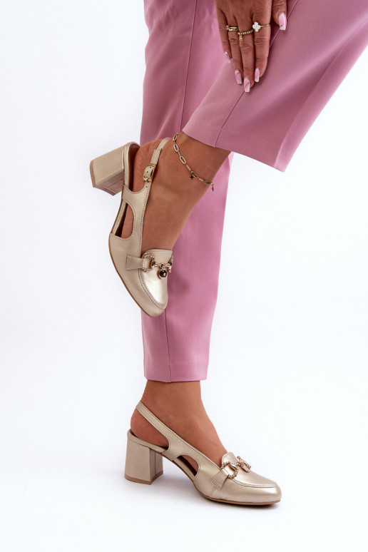 Sandálias femininas com salto Tem que serciejka 06419-25 cor dourada Sandálias femininas com salto Tem que serciejka 06419-25 cor dourada