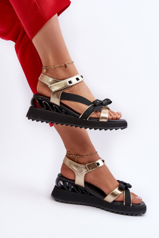 Sandálias femininas com fitas D&A CR956 cor dourada