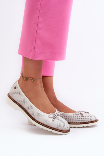 Bailarinas a céu aberto Feminino Feito de couro natural Tem que serciejka P6509-11 cor branca 2