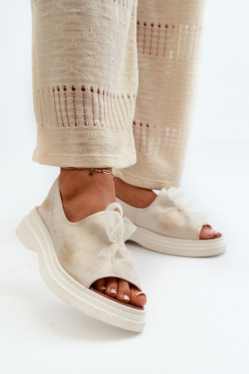 Sandálias femininas Zazoo 2939 com laços douradas