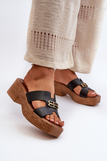 Chinelos de couro femininos Zazoo 40412 no estilo elegante com detalhes dourados pretos