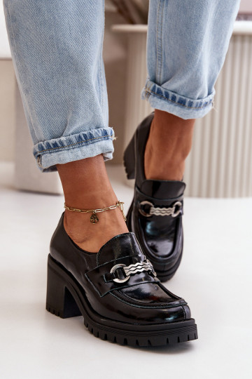 Sapatos femininos com efeito laqueado e salto em couro natural pretos Zazoo 20175 2