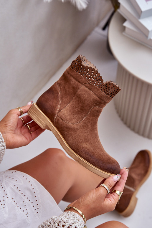 sapatos de salto baixo para mulheres com salto largo de camurça LeParaski 3624 cor marrom