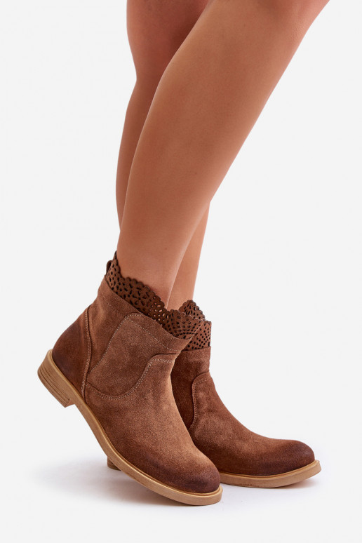 sapatos de salto baixo para mulheres com salto largo de camurça LeParaski 3624 cor marrom