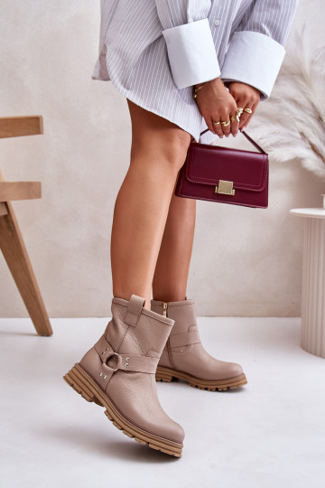 Botas de cano curto femininas de couro com saltos largos LeĮskis 3610 na cor areia 2