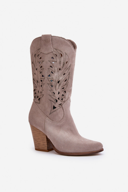 com elementos abertos botas Meio da panturrilha com salto de camurça LeParaski 3609 cor capuccino com elementos abertos botas Meio da panturrilha com salto de camurça LeParaski 3609 cor capuccino