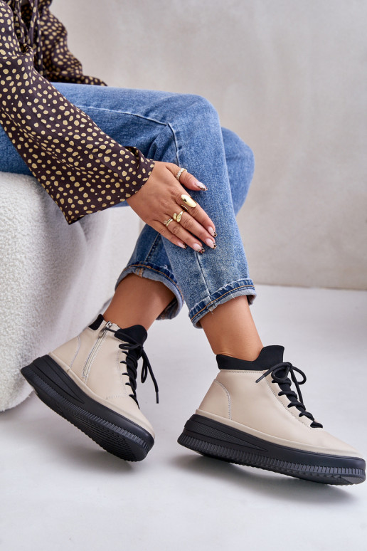 Pele tênis com uma plataforma Artiker 55C0554 bege  Pele tênis com uma plataforma Artiker 55C0554 bege