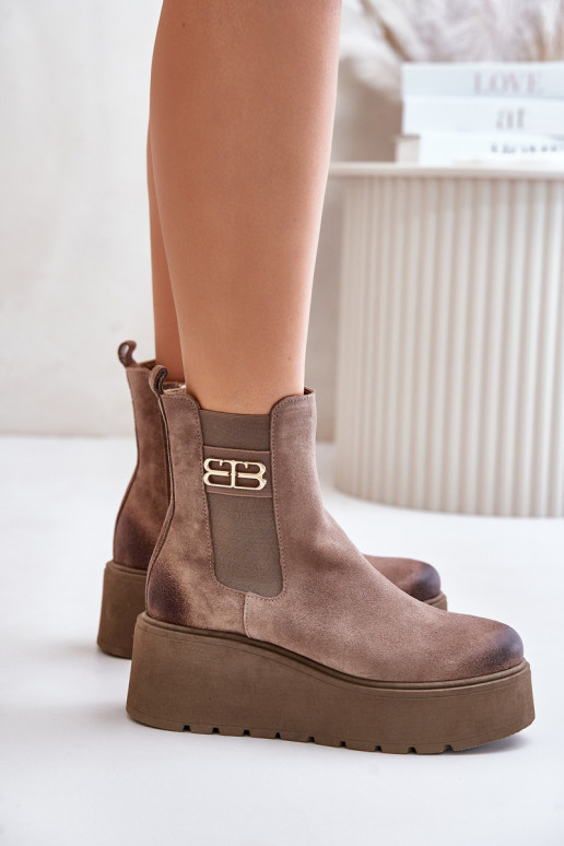 Zazoo 60498 Feminino de camurça botas elegantes com uma plataforma I Koturnie bege Zazoo 60498 Feminino de camurça botas elegantes com uma plataforma I Koturnie bege