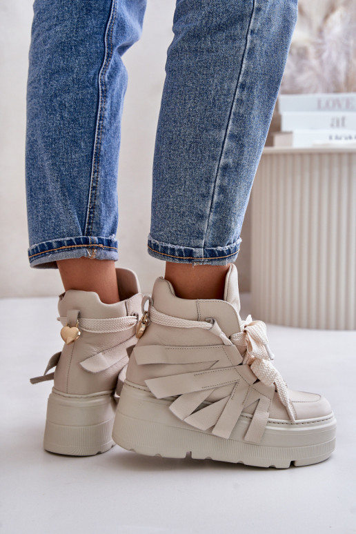 Pele À modalo de tênis Feminino com uma plataforma CheBello 4561 bege Pele À modalo de tênis Feminino com uma plataforma CheBello 4561 bege