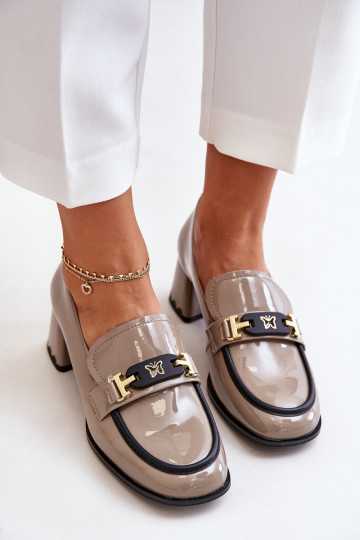 com efeito verniz sapato Feminino com salto com enfeites Artiker 55C1054 bege