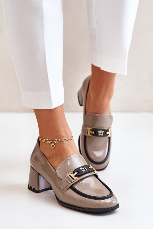 com efeito verniz sapato Feminino com salto com enfeites Artiker 55C1054 bege com efeito verniz sapato Feminino com salto com enfeites Artiker 55C1054 bege