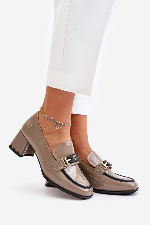 com efeito verniz sapato Feminino com salto com enfeites Artiker 55C1054 bege com efeito verniz sapato Feminino com salto com enfeites Artiker 55C1054 bege