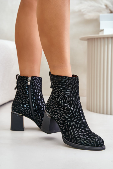 Botas curtas de camurça com salto decorado D&A CR42-192 preto 2