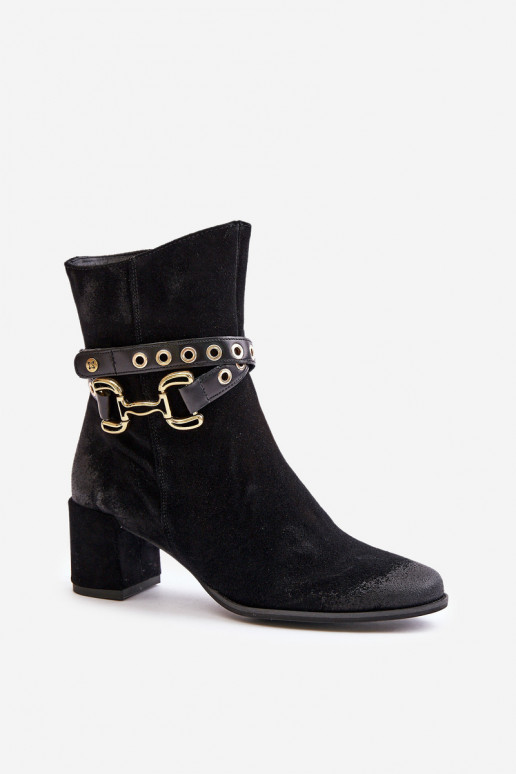 de camurça Botas femininas com salto decorado Tem que serciejka 06679-01 cor preta de camurça Botas femininas com salto decorado Tem que serciejka 06679-01 cor preta