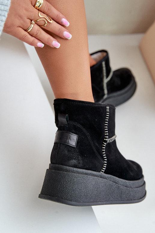 Pele de camurça Botas de neve Botas com uma plataforma I Koturnie Tem que serciejka 06769-01 cor preta Pele de camurça Botas de neve Botas com uma plataforma I Koturnie Tem que serciejka 06769-01 cor preta