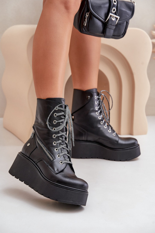 Pele Botins de trabalho com uma plataforma I Koturnie Tem que serciejka 06676-01 cor preta Pele Botins de trabalho com uma plataforma I Koturnie Tem que serciejka 06676-01 cor preta