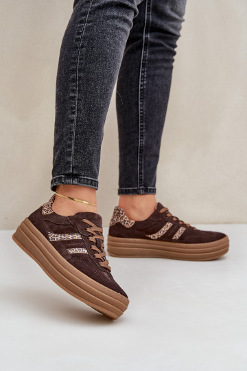 Botas de neve de estilo esportivo em camurça com plataforma e estampas de pele de leopardo, na cor chocolate 2