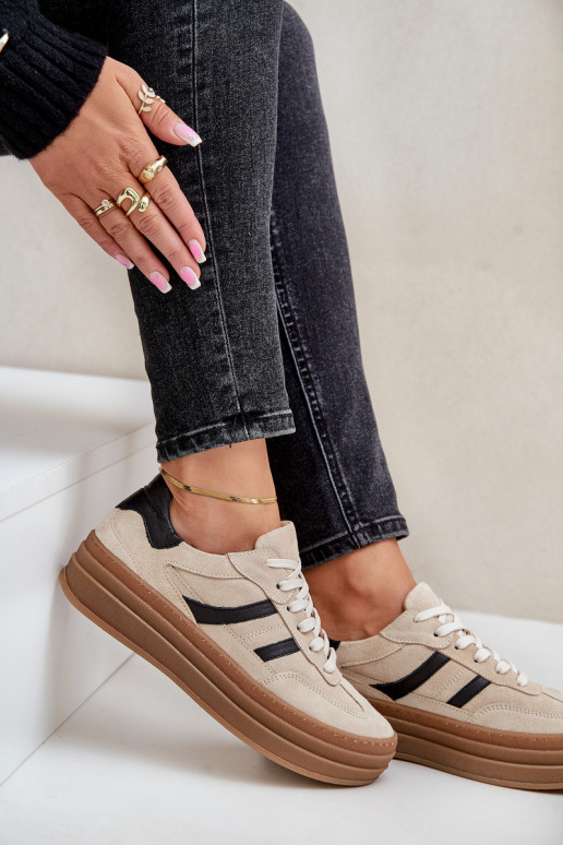 Zazoo N1176 de camurça À modalo de tênis com uma plataforma bege Zazoo N1176 de camurça À modalo de tênis com uma plataforma bege