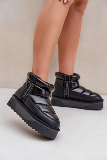 Botas de neve de cano baixo em sola grossa, na cor preta 2