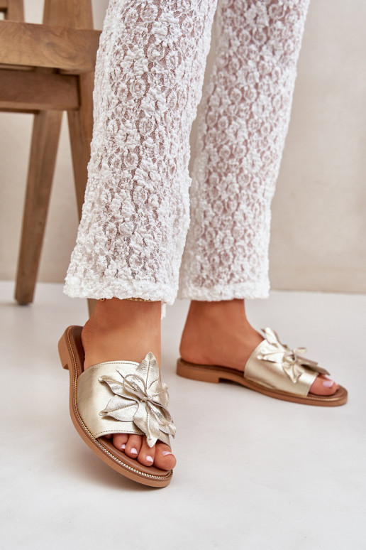 Chinelos com enfeites couro natural Zazoo 3667 cor dourada Chinelos com enfeites couro natural Zazoo 3667 cor dourada