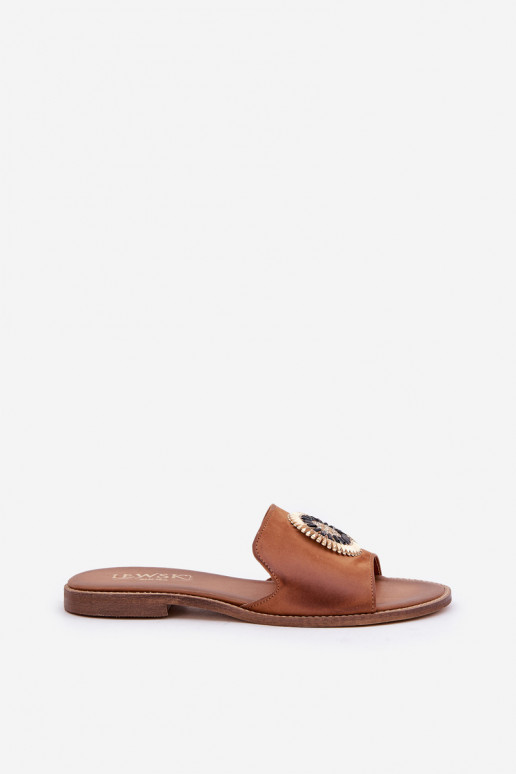 Chinelos de couro com enfeites com salto largo LeParaski 3047/O cor marrom Chinelos de couro com enfeites com salto largo LeParaski 3047/O cor marrom