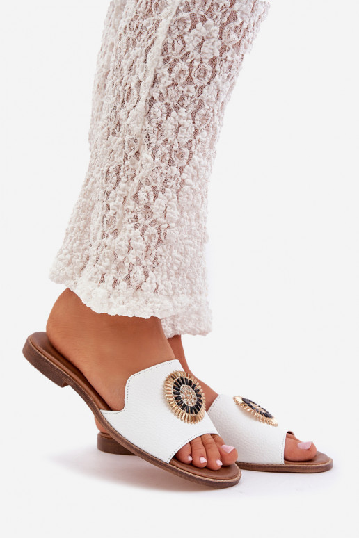 Chinelos de couro com enfeites com salto largo LeParaski 3047/O cor branca Chinelos de couro com enfeites com salto largo LeParaski 3047/O cor branca