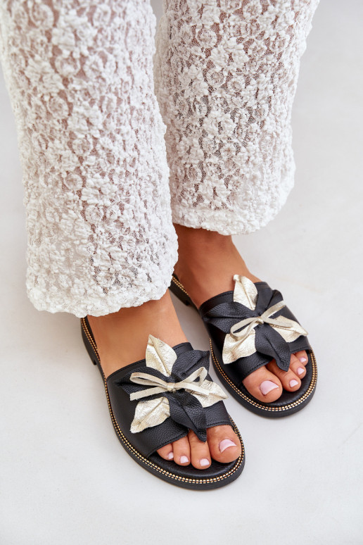 Chinelos com enfeites couro natural Zazoo 3574/Z cor preta Chinelos com enfeites couro natural Zazoo 3574/Z cor preta