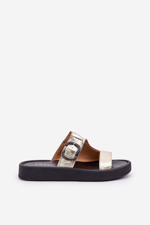 Chinelos de couro Feminino com uma plataforma Zazoo 3024 cor dourada Chinelos de couro Feminino com uma plataforma Zazoo 3024 cor dourada