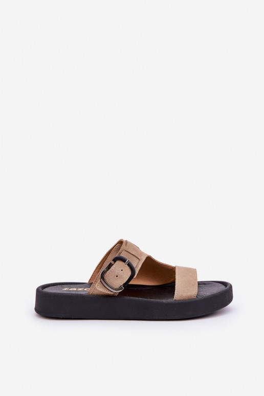 Chinelos femininos de camurça com uma plataforma Zazoo 3024 bege Chinelos femininos de camurça com uma plataforma Zazoo 3024 bege