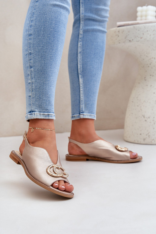 Sandálias femininas com salto largo com enfeites Laura Messi 2865 cor dourada Sandálias femininas com salto largo com enfeites Laura Messi 2865 cor dourada