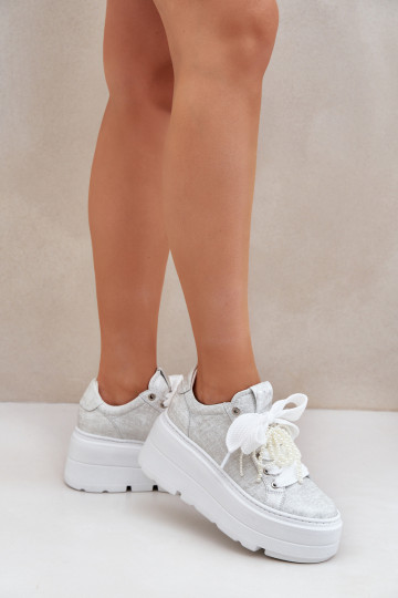 Pele À modalo de tênis com uma plataforma CheBello 4658 cor prata