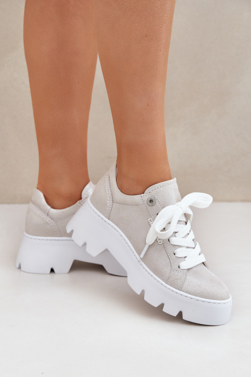 À modalo de tênis tênis com uma plataforma CheBello 4632 cor prata