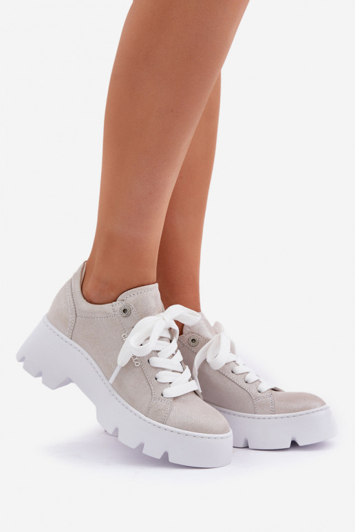 À modalo de tênis tênis com uma plataforma CheBello 4632 cor prata