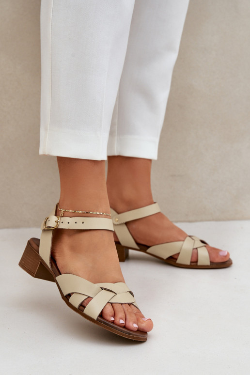 Sandálias femininas Habilitado Sutilm Obcasie Zazoo 40372 cor de marfim Sandálias femininas Habilitado Sutilm Obcasie Zazoo 40372 cor de marfim