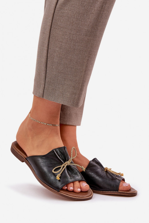 Pele isósceles Estilo elegante Chinelos com fitas LeParaski 3572 cor preta Pele isósceles Estilo elegante Chinelos com fitas LeParaski 3572 cor preta