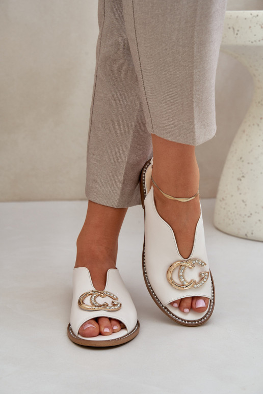 Sandálias femininas com salto largo com enfeites Laura Messi 2865 cor de marfim Sandálias femininas com salto largo com enfeites Laura Messi 2865 cor de marfim